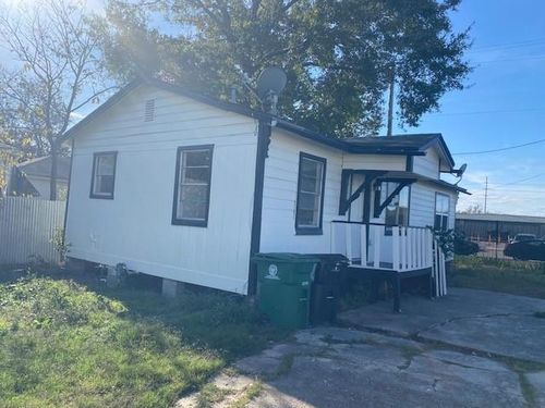 back-1214 Des Jardines St, Houston, TX, 77023-3717 | Card Image