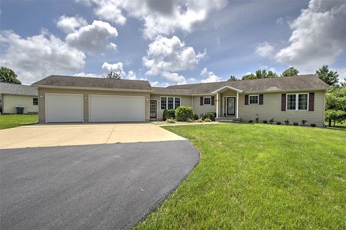 2075 Westland Rd, Decatur, IL, 62521-5801 | Card Image
