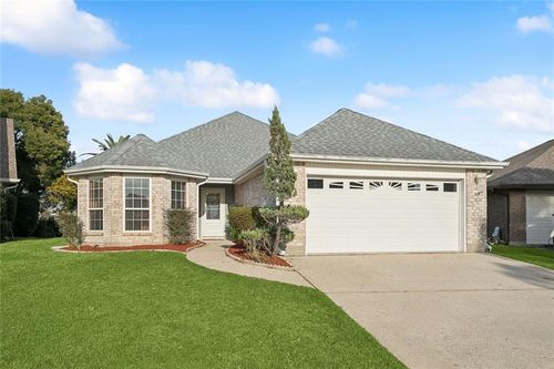 425 Charles Ct, Slidell, LA, 70458-9127 | Card Image