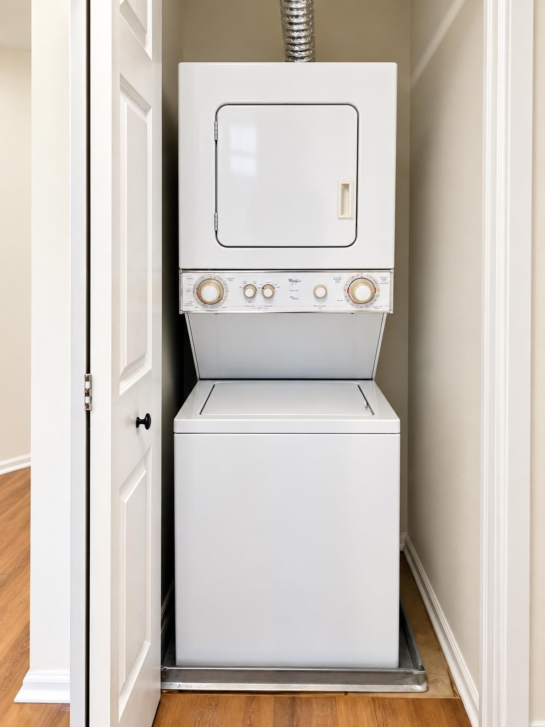 Residential Lease in JC, Downtown