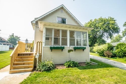 213 W Walnut St, Horicon, WI, 53032-1347 | Card Image