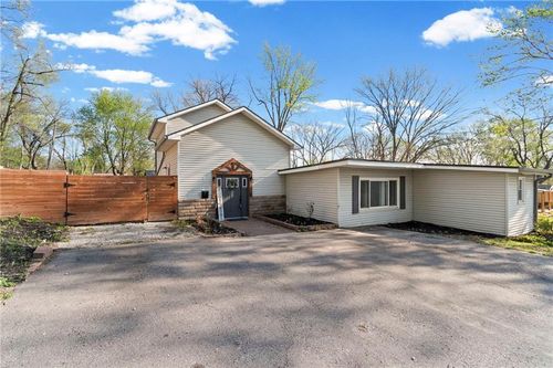 1205 Sw South Ave, Blue Springs, MO, 64015-4219 | Card Image