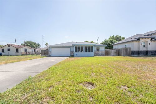 2309 Ollie St, Corpus Christi, TX, 78418-4727 | Card Image