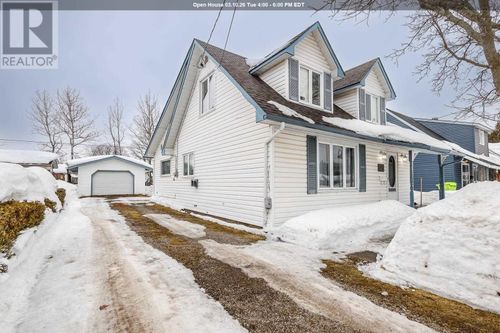 196 Macdonald Ave, Sault Ste. Marie, ON, P6B1H5 | Card Image