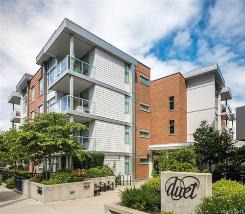 303-640 Michigan St, Victoria, BC, V8V0B7 | Card Image