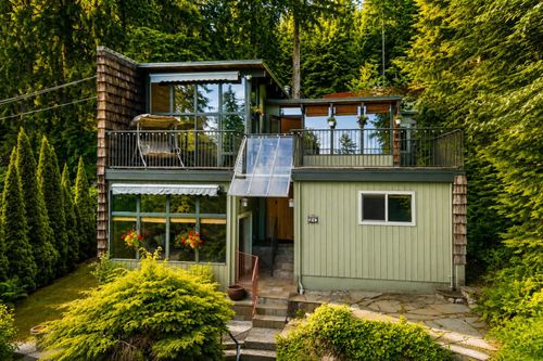 550 Ventura Cres, North Vancouver, BC, V7N3G9 | Card Image