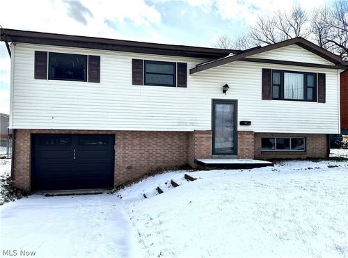 115 Murphy Ave, Weirton, WV, 26062-3223 | Card Image