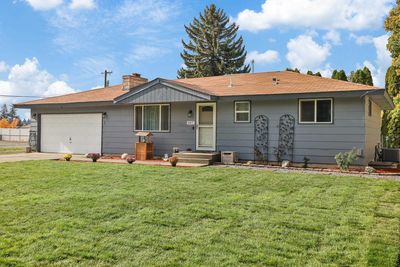 607 N Long Rd, Home with 4 bedrooms, 2 bathrooms and null parking in Spokane Valley WA | Image 2