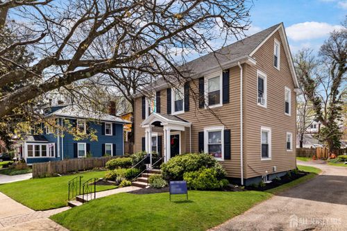 36 Baldwin St, New Brunswick, NJ, 08901-2829 | Card Image