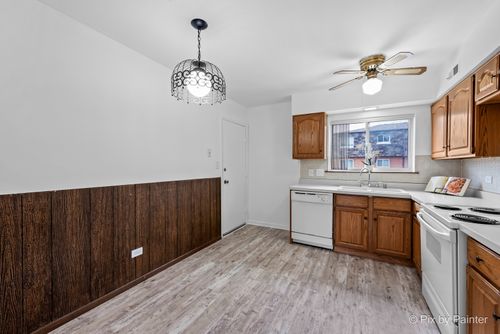 apt-2w-9407 Bay Colony Dr, Des Plaines, IL, 60016-3667 | Card Image