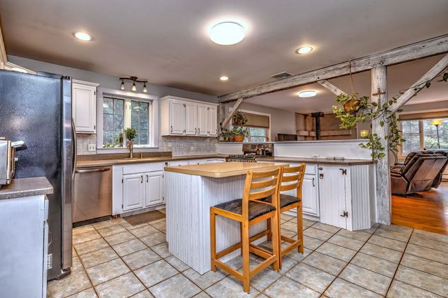 104 South St, House other with 4 bedrooms, 2 bathrooms and 10 parking in Morris CT | Image 5