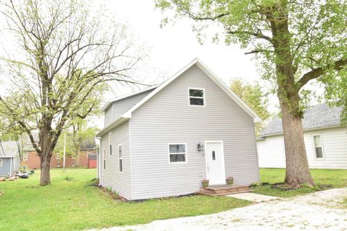 803 E 4th St, Fowler, IN, 47944-1353 | Card Image