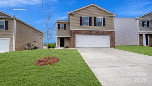1067 20th Avenue Loop Se, Hickory, NC, 28602-5906 | Card Image