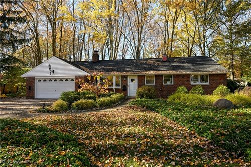 7840 Shady Ln, Northfield, OH, 44067-2732 | Card Image