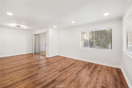 49-1346 E Hillcrest Dr, Thousand Oaks, CA, 91360-4202 | Card Image