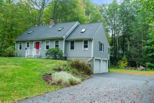 25 Oak Ridge Rd, Sandown, NH, 03873-2402 | Card Image