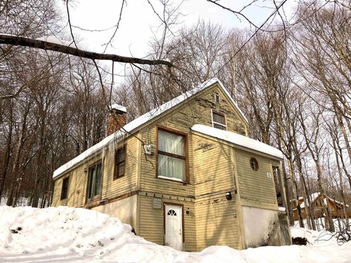 a-9-2 Upper Howes Way, Wilmington, VT, 05363 | Card Image