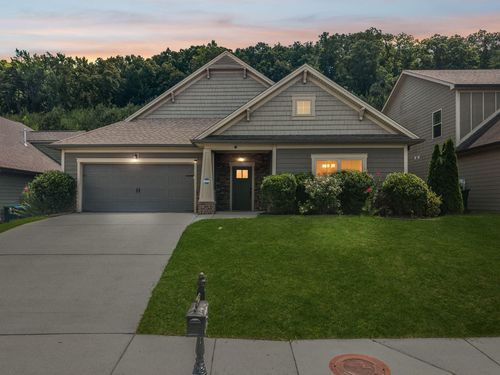 5425 Bungalow Cir, Hixson, TN, 37343-5287 | Card Image