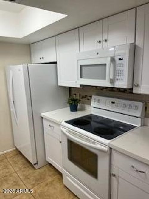 258-461 W Holmes Ave, Mesa, AZ, 85210-5157 | Card Image