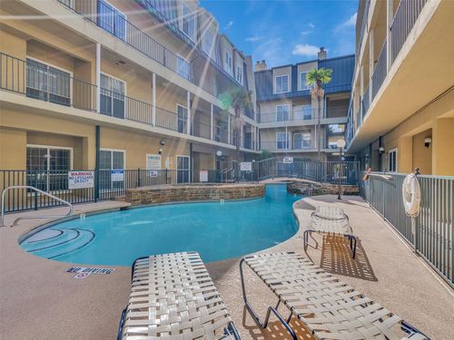 200-921 Marine Dr, Galveston, TX, 77550-3264 | Card Image