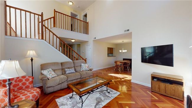 200 180 Fox Hollow Drive, Sold in Mayfield Heights Zoocasa