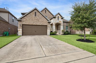 4111 Grand Sunnyview Lane, House other with 4 bedrooms, 3 bathrooms and null parking in Houston TX | Image 1