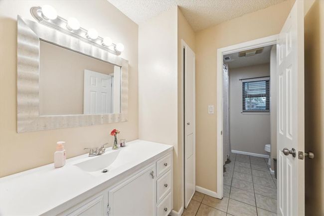 Secondary Bathroom | Image 14