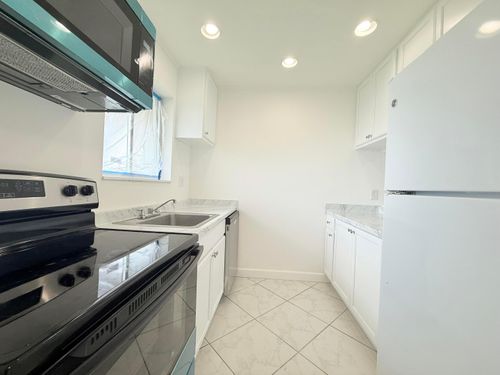 204-6106 Forest Hill Blvd, West Palm Beach, FL, 33415-5446 | Card Image