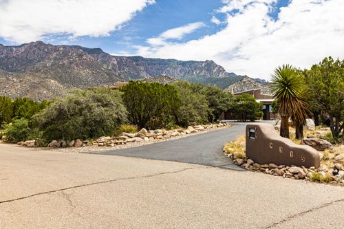 315 Big Horn Ridge Dr Ne, Albuquerque, NM, 87122-1453 | Card Image