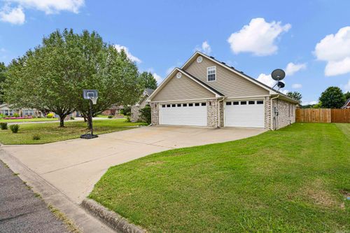 101 Cheyenne Ln, Clarksville, AR, 72830-8052 | Card Image