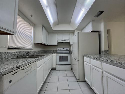 apt-e2-2339 Linton Ridge Cir, Delray Beach, FL, 33444-8130 | Card Image
