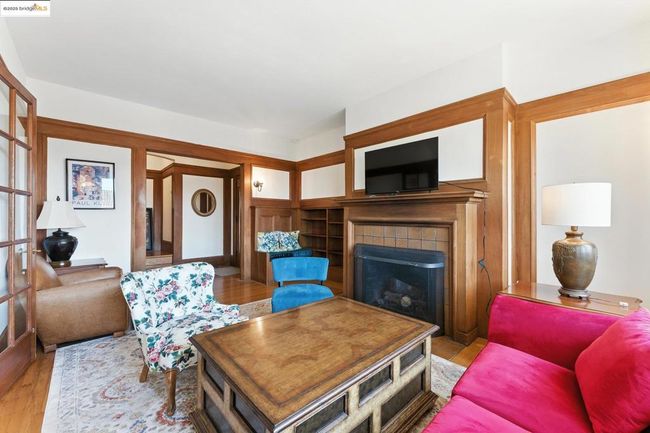 7 Panoramic Way, Condo with 2 bedrooms, 1 bathrooms and null parking in Berkeley CA | Image 11