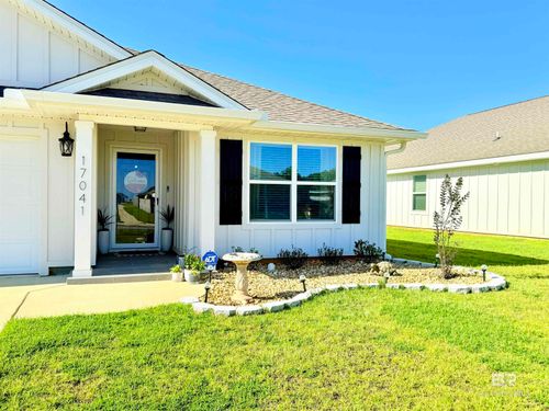 17041 Muse St, Loxley, AL, 36551-7647 | Card Image