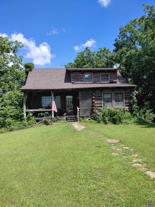 11678 King Estates Dr, Oskaloosa, KS, 66066-5143 | Card Image