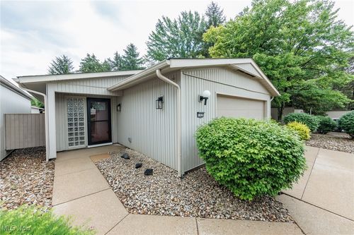 11039 Westwind Ct, Strongsville, OH, 44149-2845 | Card Image