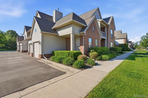 28712 Sheffield Court, Chesterfield Township, MI, 48047 | Card Image