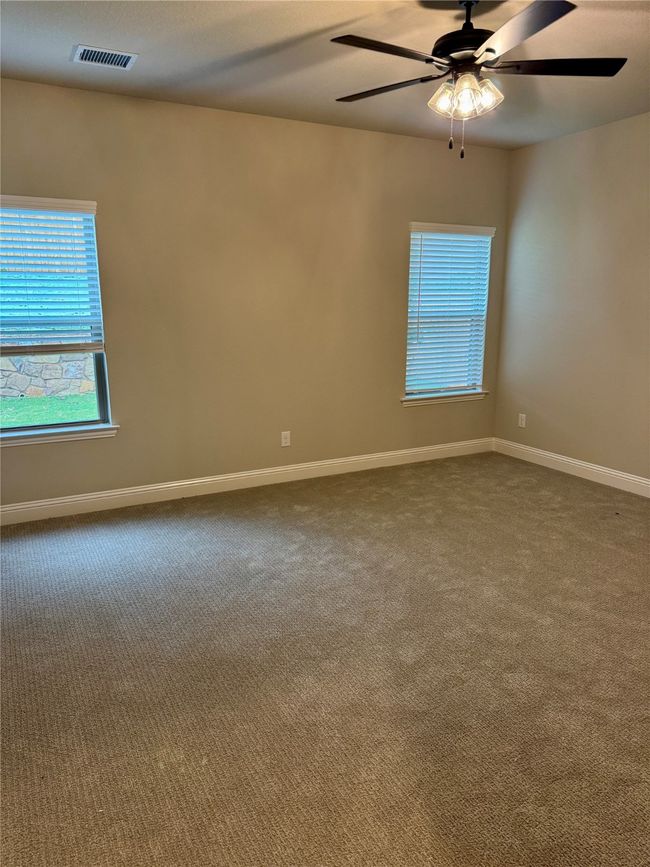 616 Jameson St, House other with 4 bedrooms, 3 bathrooms and null parking in Springtown TX | Image 9