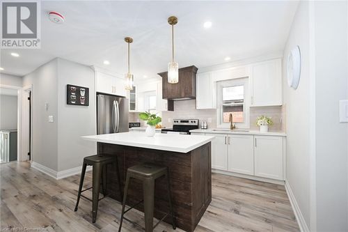 282 Ottawa St S, Hamilton, ON, L8K2G1 | Card Image