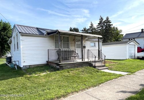 386 W Finley St, Upper Sandusky, OH, 43351-1263 | Card Image