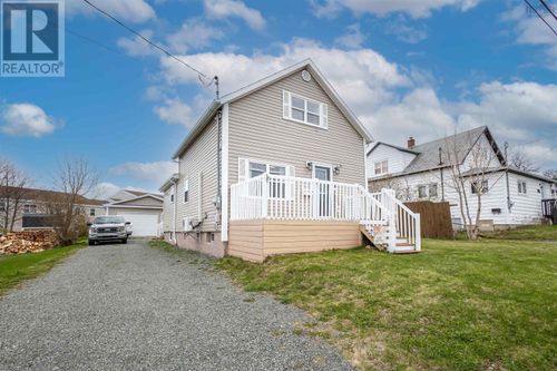 664 George St, New Waterford, NS, B1H4E6 | Card Image