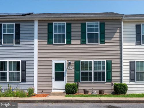219 Kadies Ln, Edinburg, VA, 22824-9608 | Card Image