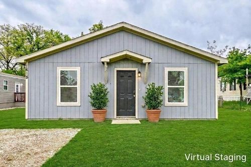 1618 Gale Dr, Azle, TX, 76020-4705 | Card Image