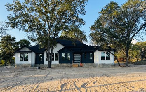 181 Timber Pl, La Vernia, TX, 78121-0120 | Card Image