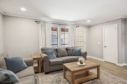 apt-67-210 Old Hickory Blvd, Nashville, TN, 37221-7315 | Card Image