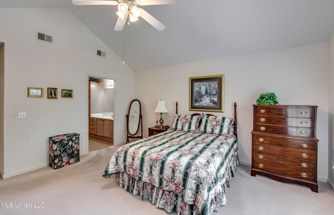 804 Charmant-15 | Image 24