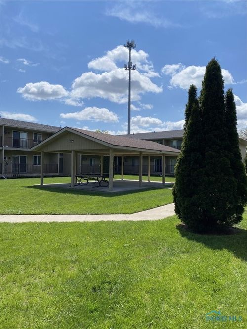 3414 Dorr St, Toledo, OH, 43607-1163 | Card Image