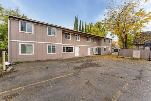c-g-j-1215 W Main Street, Medford, OR, 97501 | Card Image