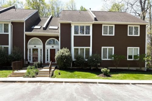316 Fox Run, EXTON, PA, 19341-2120 | Card Image