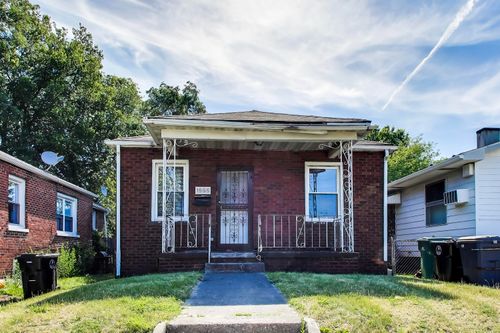 1555 Ellsworth St, Gary, IN, 46404-2237 | Card Image