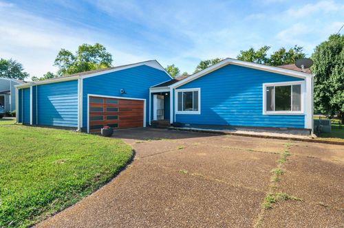 6928 Stone Creek Rd, Nashville, TN, 37221-3321 | Card Image